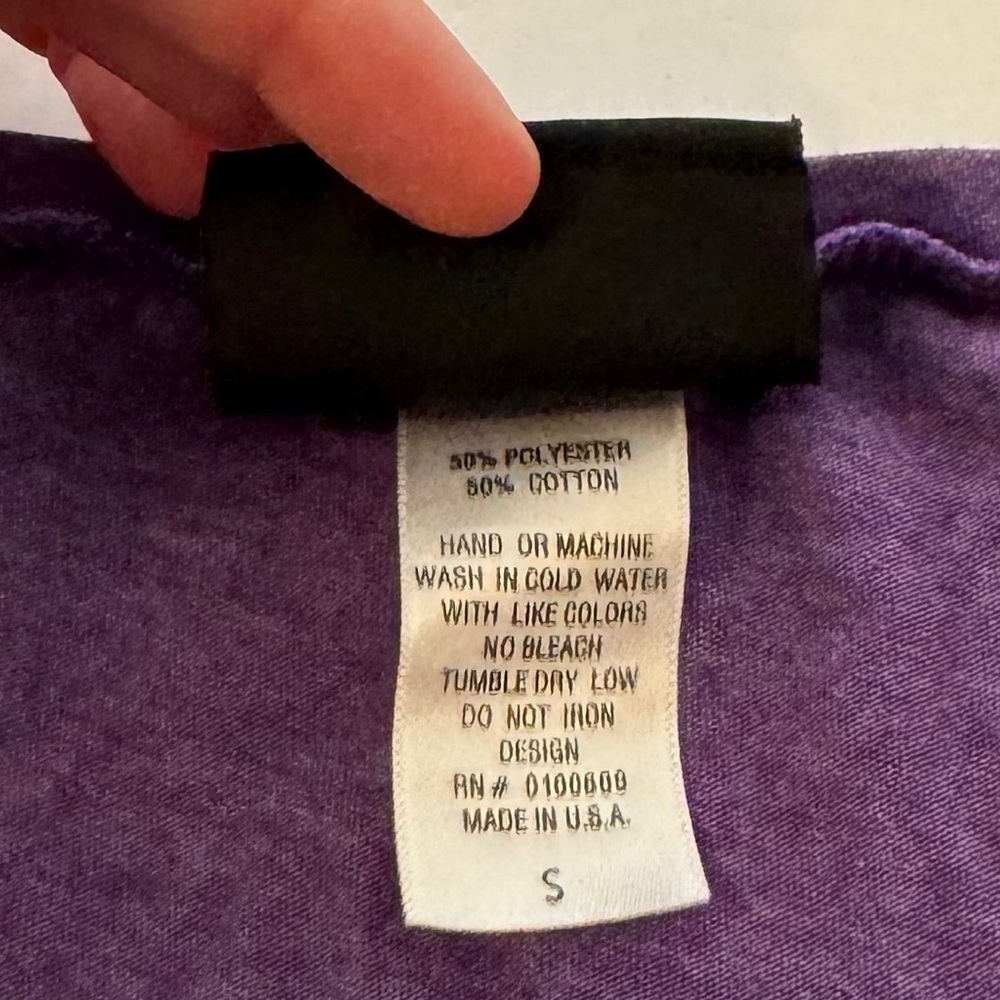Junk Food Los Angeles Lakers 1948 Net Logo Off-Shoulder T-Shirt - Picture 5 of 5